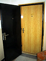 Door.jpg (13922 oCg)